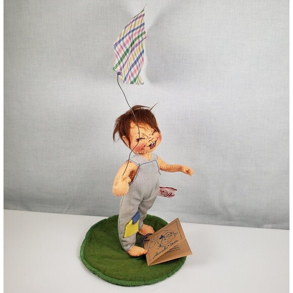 Annalee Dolls 8" Kid with Kite 1992 Ltd 1 Year Run #2335 - Picture 13 of 16